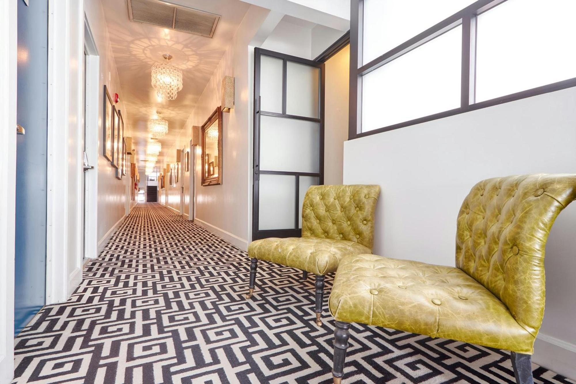The Crescent Hotel Beverly Hills, Sonder Hotel